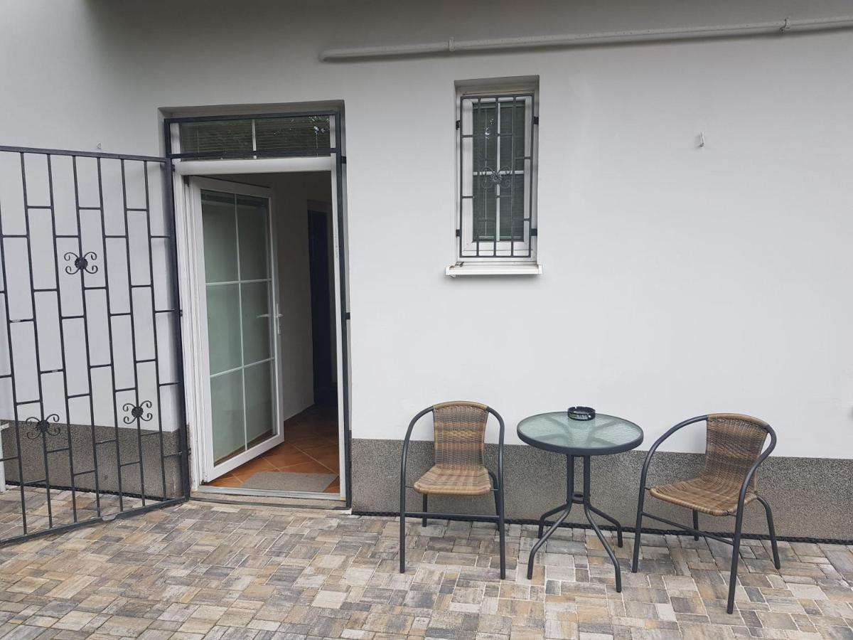 Cerny Tulipan - Apartman 1 Plzen Luaran gambar